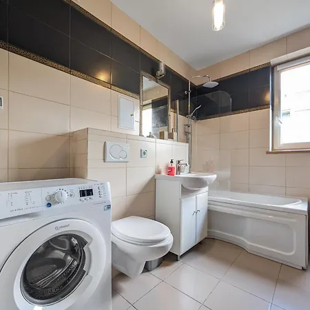 Pochyla Haven By Bookinghost