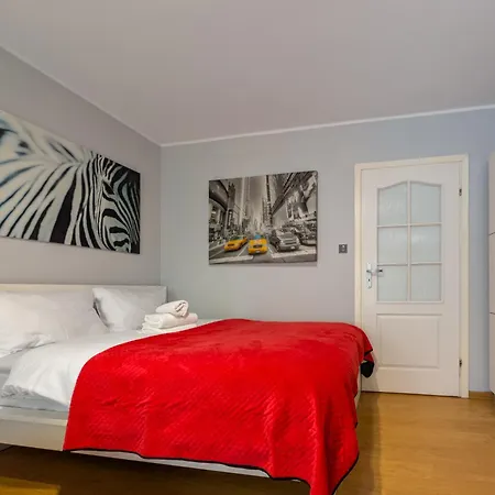 Pochyla Haven By Bookinghost アパート