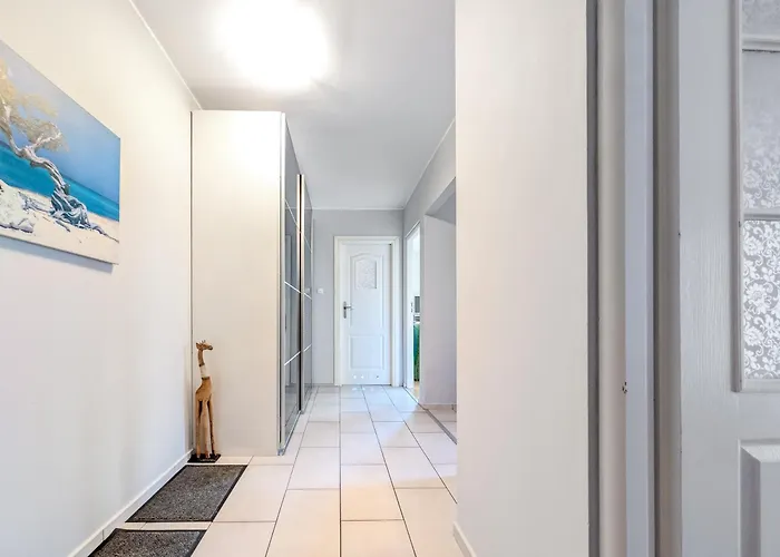 Pochyla Haven By Bookinghost *