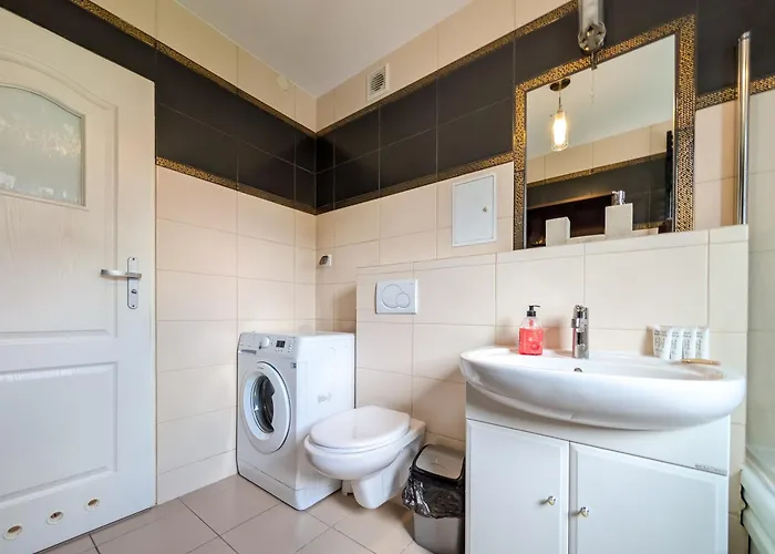 דירה Pochyla Haven By Bookinghost