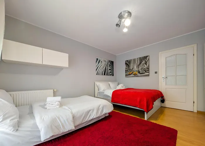 Pochyla Haven By Bookinghost דירה *